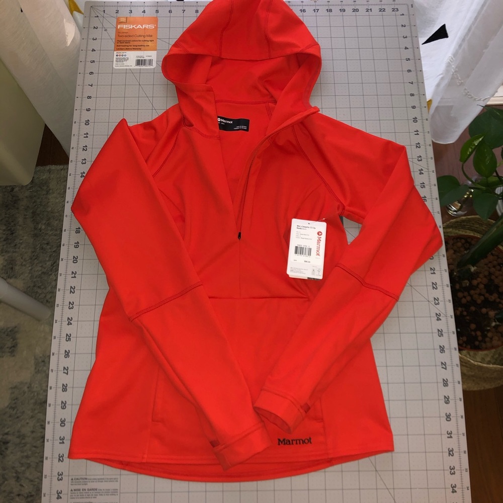 Marmot zenyatta 1/2 zip hoody red soft shell S